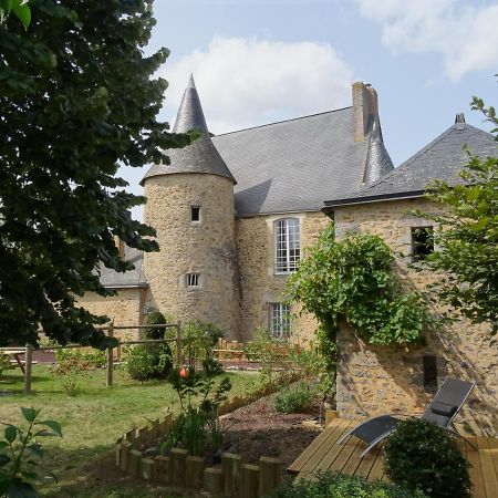 Manoir De La Grand'Cour Acomodação com café da manhã Soulge-sur-Ouette Exterior foto